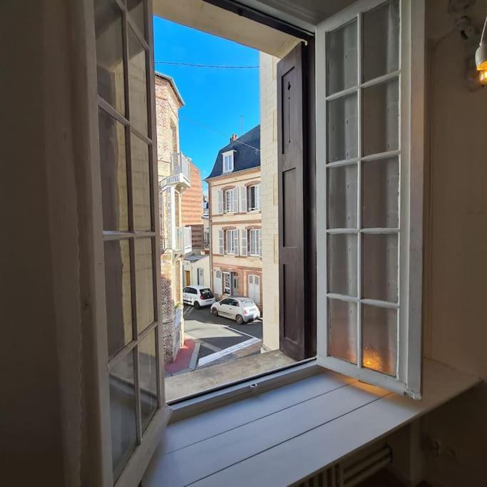 Beau Studio A 30M De La Plage / Beautiful Studio 30M From The Beach Trouville-sur-Mer Exterior foto