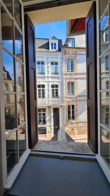 Beau Studio A 30M De La Plage / Beautiful Studio 30M From The Beach Trouville-sur-Mer Exterior foto