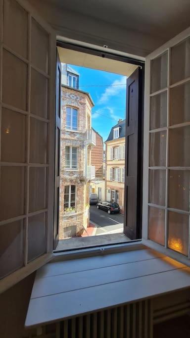 Beau Studio A 30M De La Plage / Beautiful Studio 30M From The Beach Trouville-sur-Mer Exterior foto